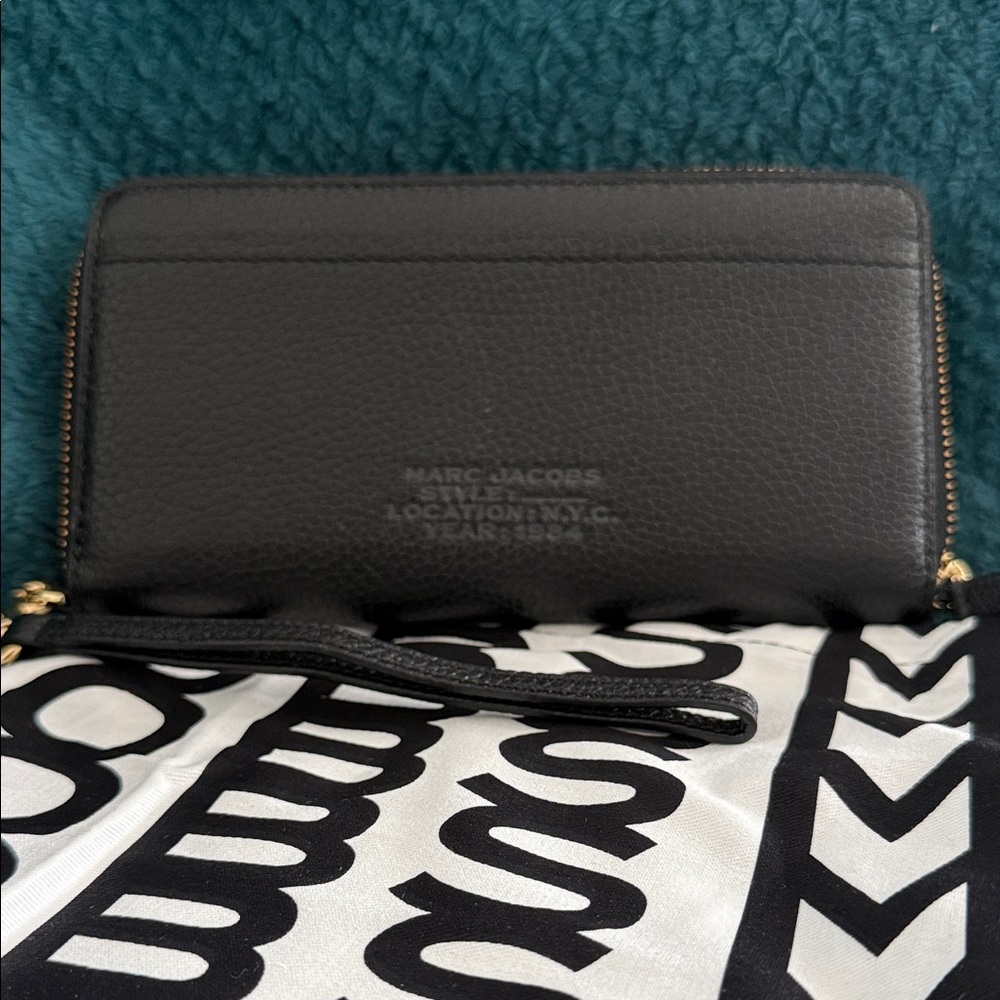 Marc Jacobs Black Textured Wallet
